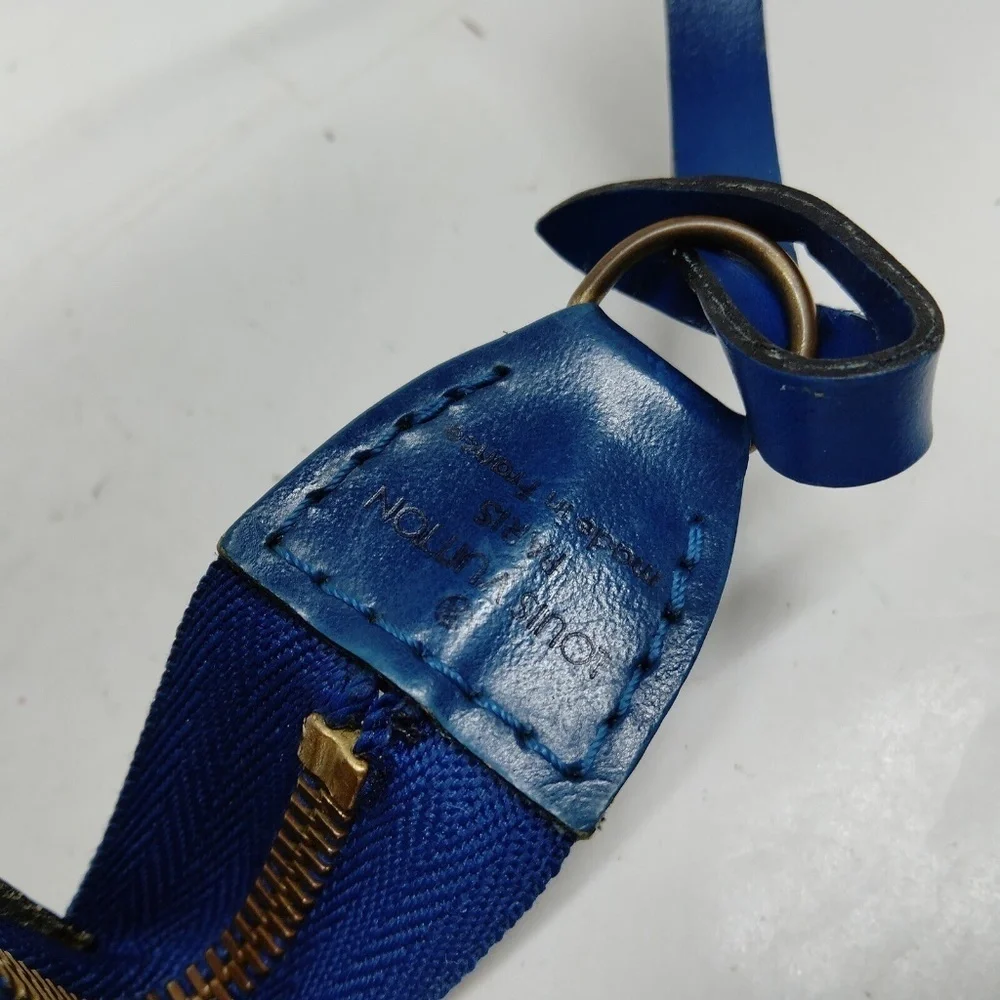 Louis Vuitton Pochette Epi Blue